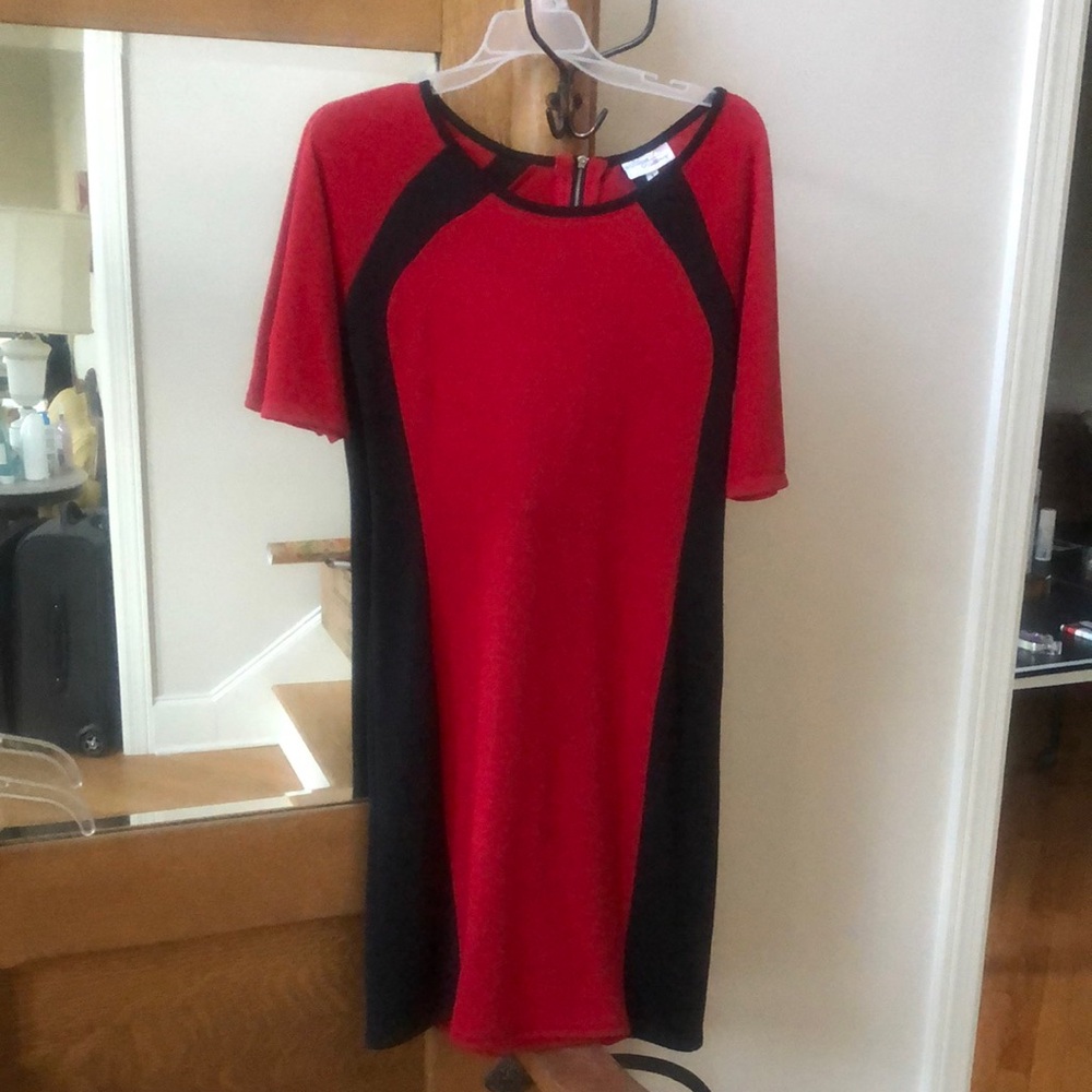 Cherry Red and Black Dress! Georgia bulldog, colors, size S, Lightweight sweater